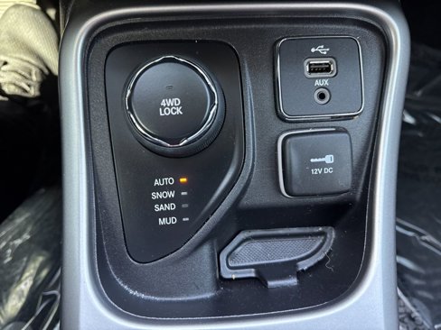 Certified 2018 Jeep Compass Latitude w/ Popular Equipment Group image 29
