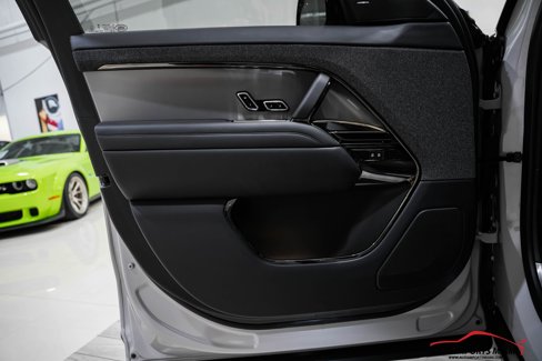 Used 2024 Land Rover Range Rover Sport Dynamic SE image 39