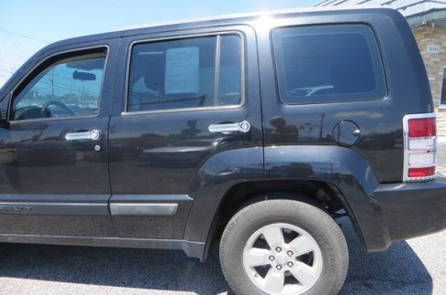 Used 2012 Jeep Liberty Sport image 36