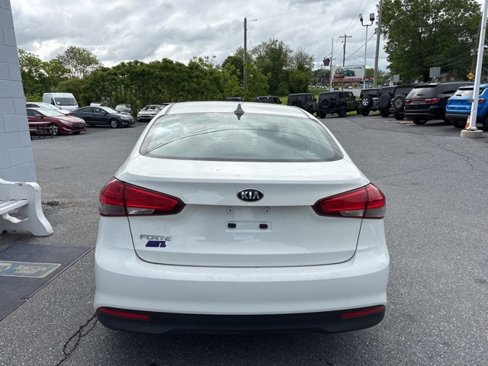 Used 2017 Kia Forte LX image 5