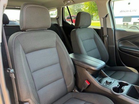 Used 2023 GMC Terrain SLE w/ Driver Convenience Package image 14