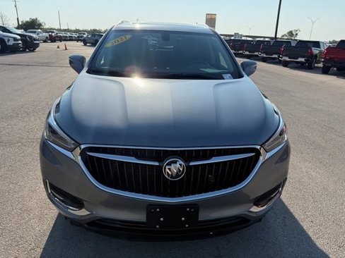Used 2021 Buick Enclave Essence w/ Sound and Sites Package image 9