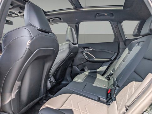 Used 2025 BMW X1 xDrive28i image 16
