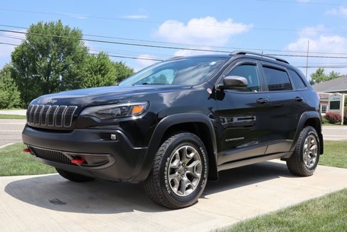 Used 2020 Jeep Cherokee Trailhawk w/ Cold Weather Group image 7