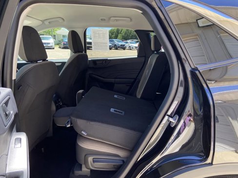 Used 2022 Ford Escape SE image 21