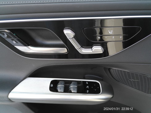 Certified 2025 Mercedes-Benz GLC 300 image 28