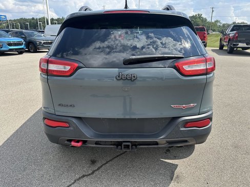 Used 2015 Jeep Cherokee Trailhawk w/ Comfort/Convenience Group image 4