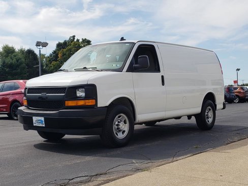 Used 2017 Chevrolet Express 2500 image 5
