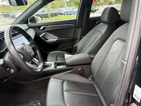 Used 2024 Audi Q3 2.0T Premium image 17