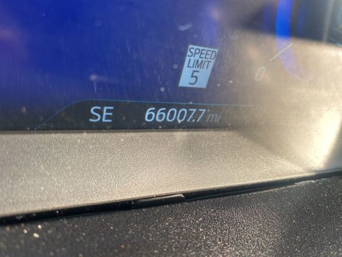 Used 2021 Ford Explorer King Ranch w/ Premium Technology Package image 34