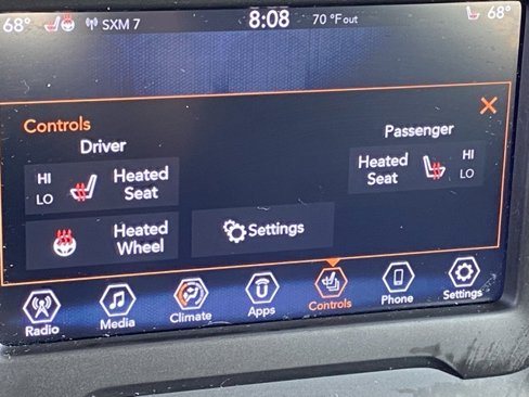 Used 2020 Jeep Renegade Limited w/ Safety and Security Group image 10