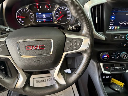 Used 2023 GMC Terrain SLE w/ Driver Convenience Package image 24