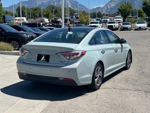 Used 2016 Hyundai Sonata Limited w/ Option Group 02 image 3
