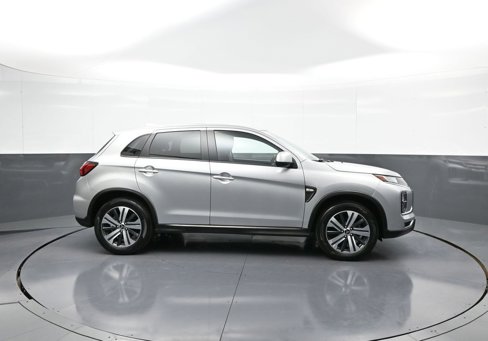 Used 2022 Mitsubishi Outlander Sport LE image 5