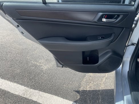 Used 2017 Subaru Legacy 3.6R Limited image 19