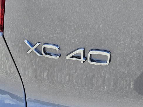 New 2026 Volvo XC40 B5 Core image 11