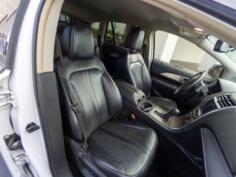 Used 2011 Lincoln MKX AWD w/ 101A Rapid Spec Order Code image 25