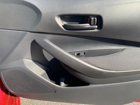 New 2025 Toyota Corolla LE image 19