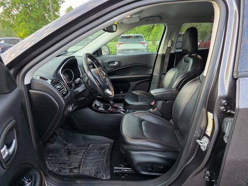 Used 2019 Jeep Compass Limited image 16