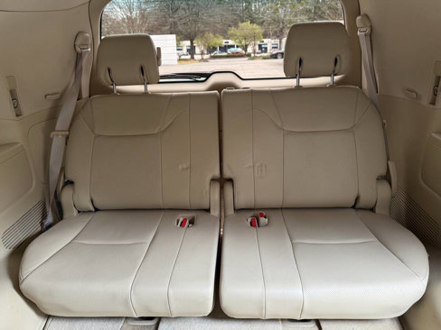 Used 2009 Lexus LX 570 4WD image 22