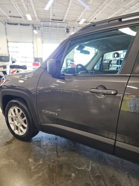 Used 2020 Jeep Renegade Sport w/ Sport Appearance Group image 41