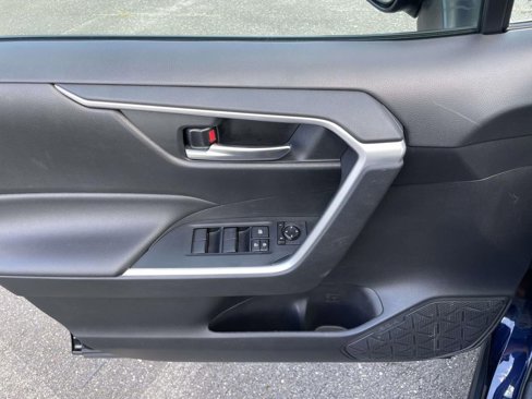 Certified 2020 Toyota RAV4 XLE image 16