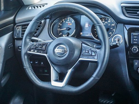 Used 2019 Nissan Rogue SL image 17