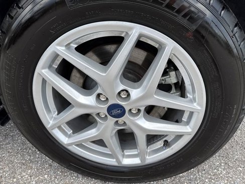 Used 2022 Ford Edge SEL image 32