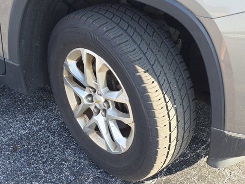 Used 2018 Chevrolet Traverse LT image 9