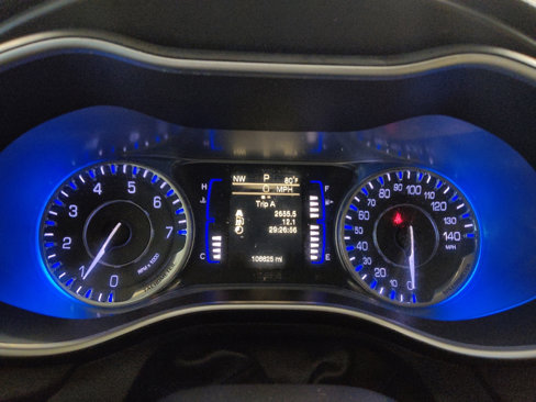 Used 2017 Chrysler 200 Limited Platinum image 23