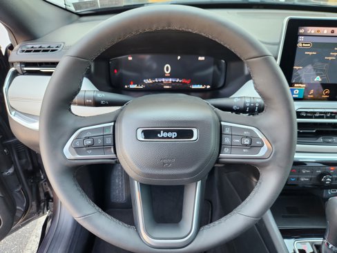 Used 2023 Jeep Compass Limited w/ Elite Group image 9