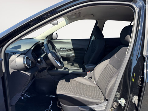 Used 2022 Nissan Kicks SV image 10