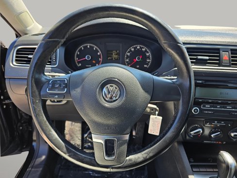 Used 2011 Volkswagen Jetta SE image 5