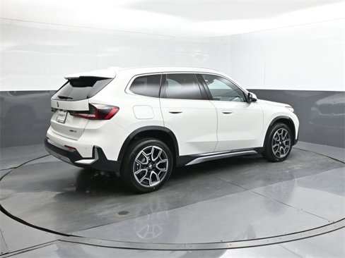 New 2025 BMW X1 xDrive28i w/ Convenience Package image 15