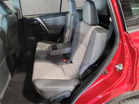 Used 2015 Toyota RAV4 Limited image 18