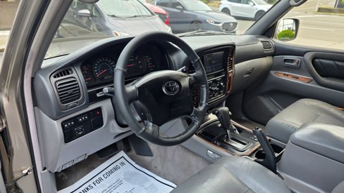 Used 2001 Toyota Land Cruiser image 9
