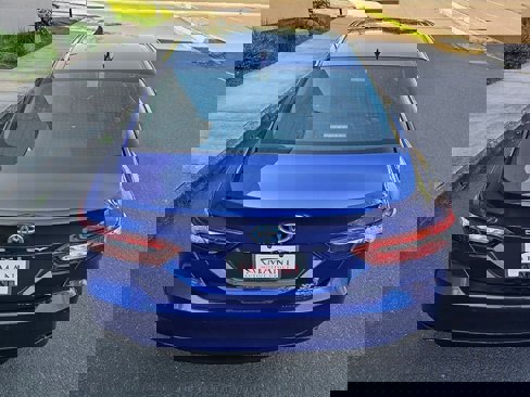 Used 2018 Toyota Camry XLE image 7