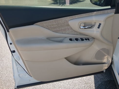 Used 2019 Nissan Murano SL image 13