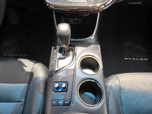 Used 2013 Toyota Avalon XLE Touring image 16