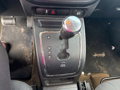 Used 2016 Jeep Compass Sport w/ Power Value Group image 21