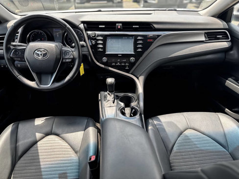 Used 2020 Toyota Camry SE image 15