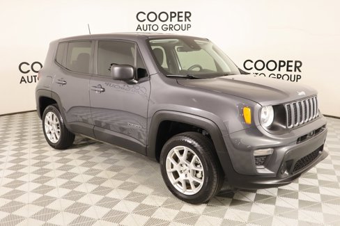 Used 2023 Jeep Renegade Latitude image 1