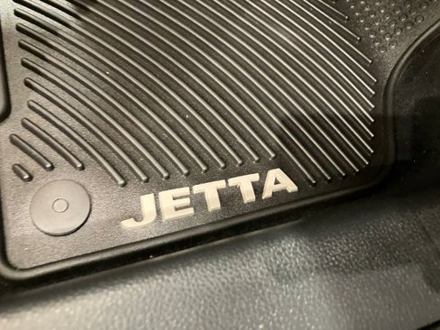 Used 2017 Volkswagen Jetta SE image 51