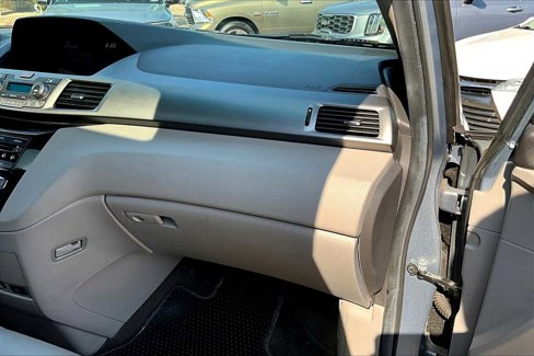 Used 2012 Honda Odyssey EX-L image 17