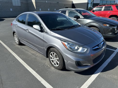 Used 2014 Hyundai Accent GLS image 3
