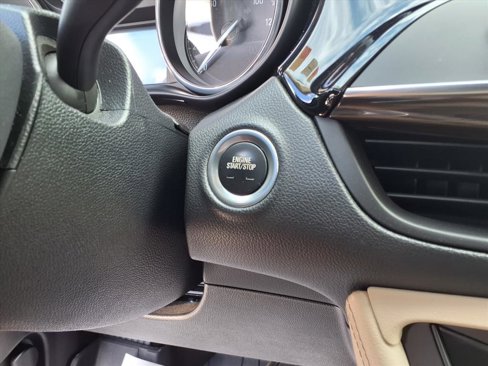 Used 2020 Buick Envision Essence image 23
