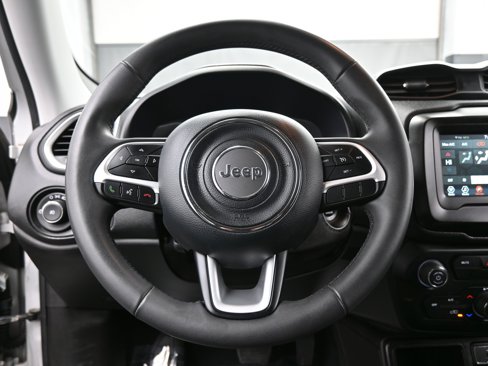 Used 2021 Jeep Renegade Latitude image 22