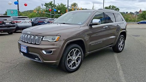 Used 2019 Jeep Grand Cherokee Overland image 4