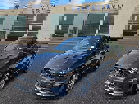 Certified 2022 Ford Mustang Coupe image 3