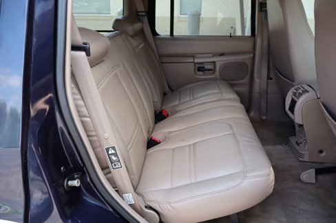 Used 2000 Ford Explorer Eddie Bauer image 21